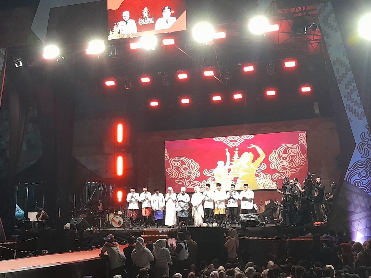 Tabut Bengkulu 2025 Sukses, Wamenpar Ni Luh Puspa dan Gubernur Helmi Hasan Bisik-bisik Tentang Ini