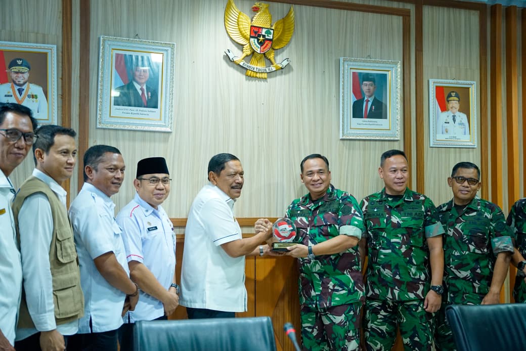 Staf Ahli Panglima TNI Datangi Pemprov, Pastikan Pembangunan Markas Kodam di Benteng