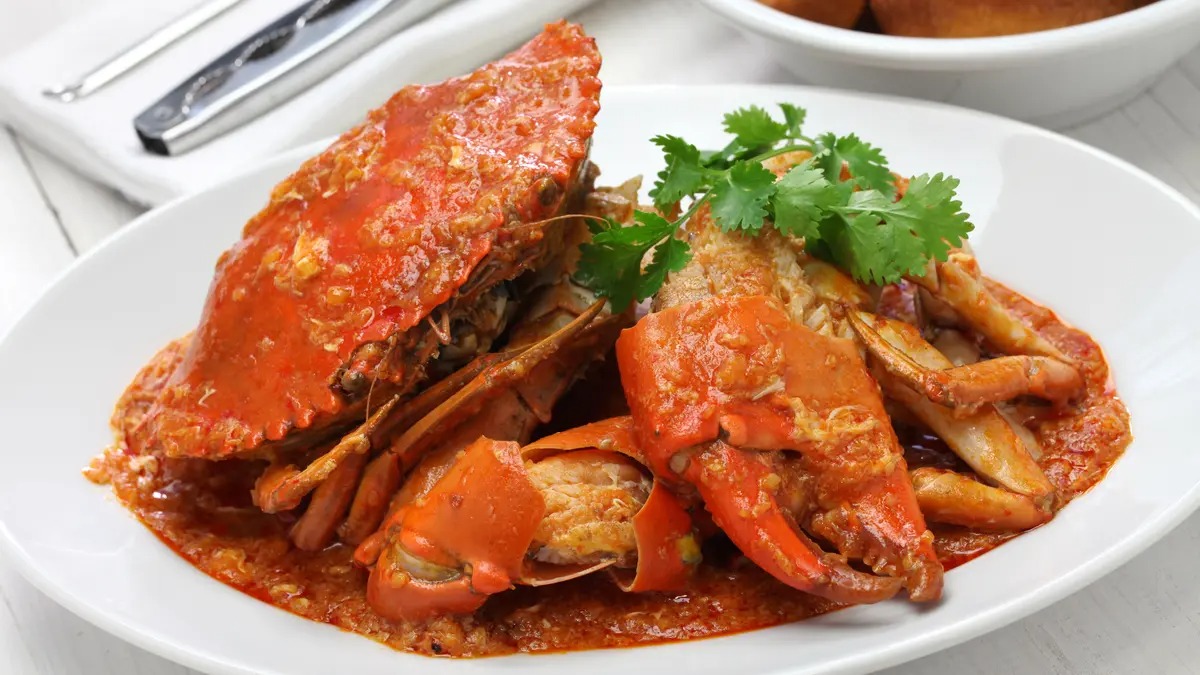Exploring the Delights of Indonesian Seafood Cuisine, Must-Try Dishes