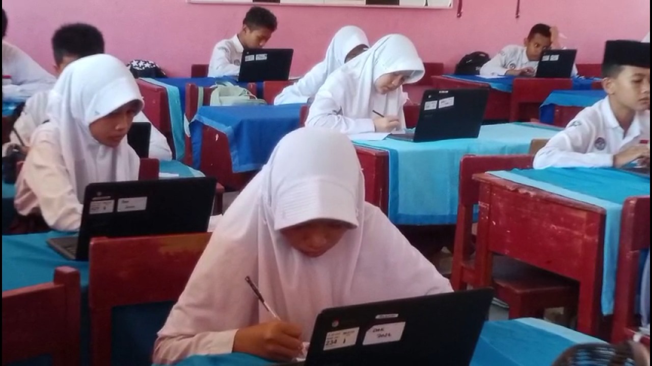 Ujian Tobo Kito Berbasis CBT Dimulai, Siswa Terbaik Bakal Dapat Laptop