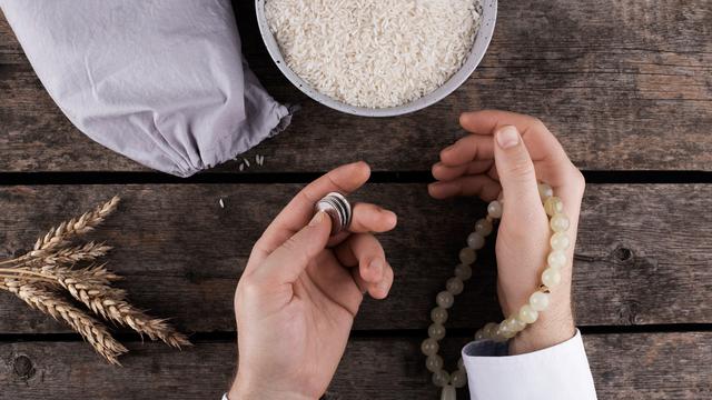 Katanya Pahala Puasa Ramadhan Tidak Diterima Jika Tidak Bayar Zakat Fitrah, Benarkah?