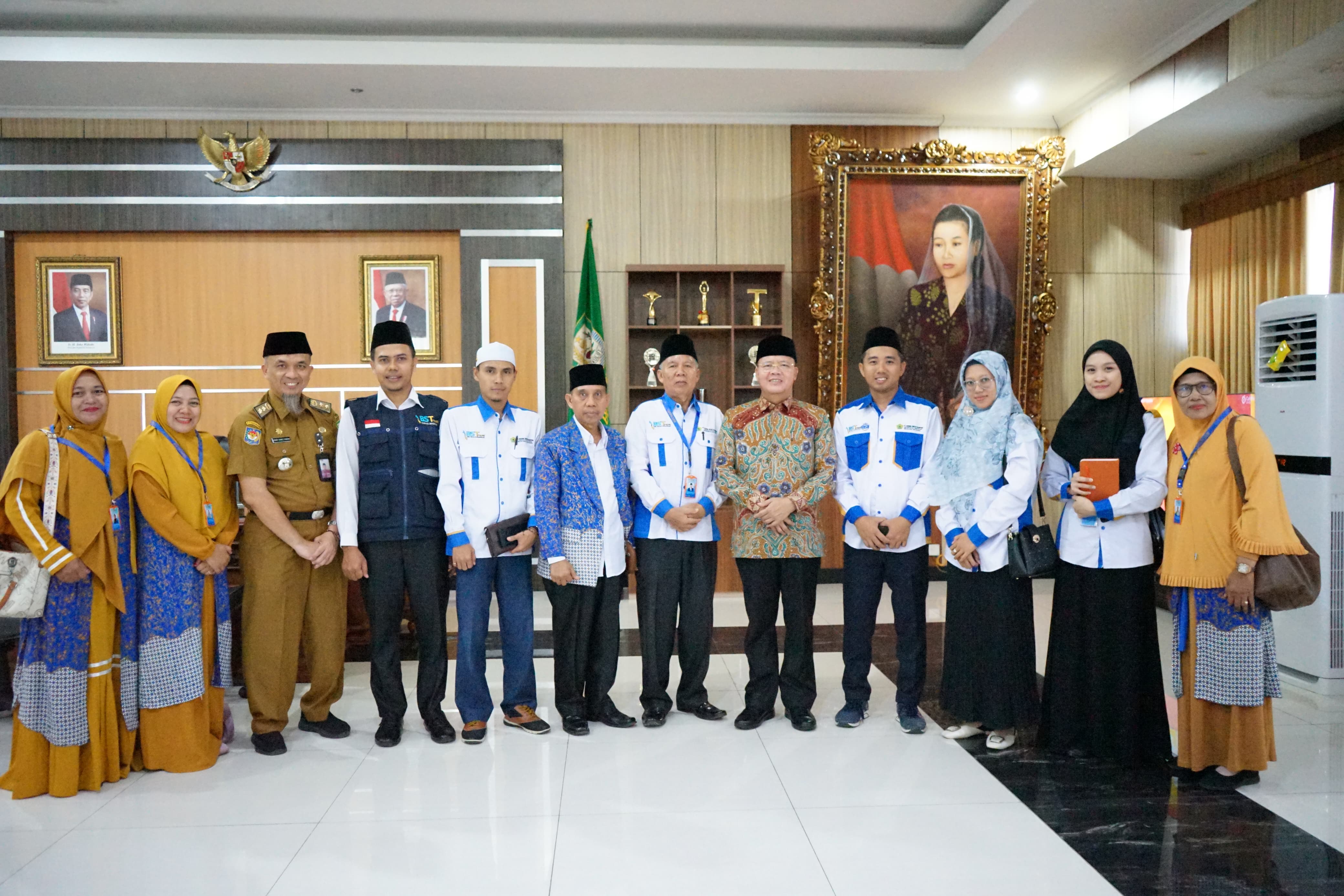 Ini Pesan Gubernur Rohidin Kepada TPHD Selain Berikan Pelayanan Maksimal ke CJH Bengkulu