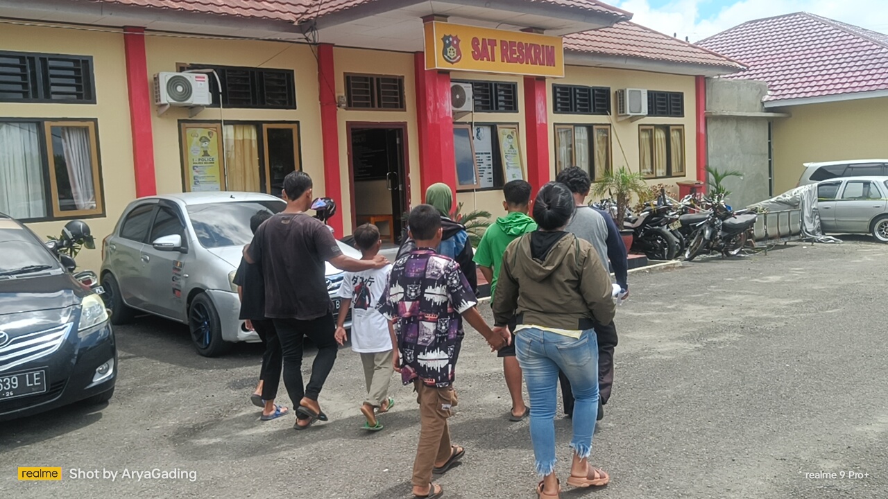 Diduga Kelainan, Perangkat Desa di Seluma Rekam Video 5 Anak  Bawah Umur Tanpa Busana dan Disebar ke Tiktok