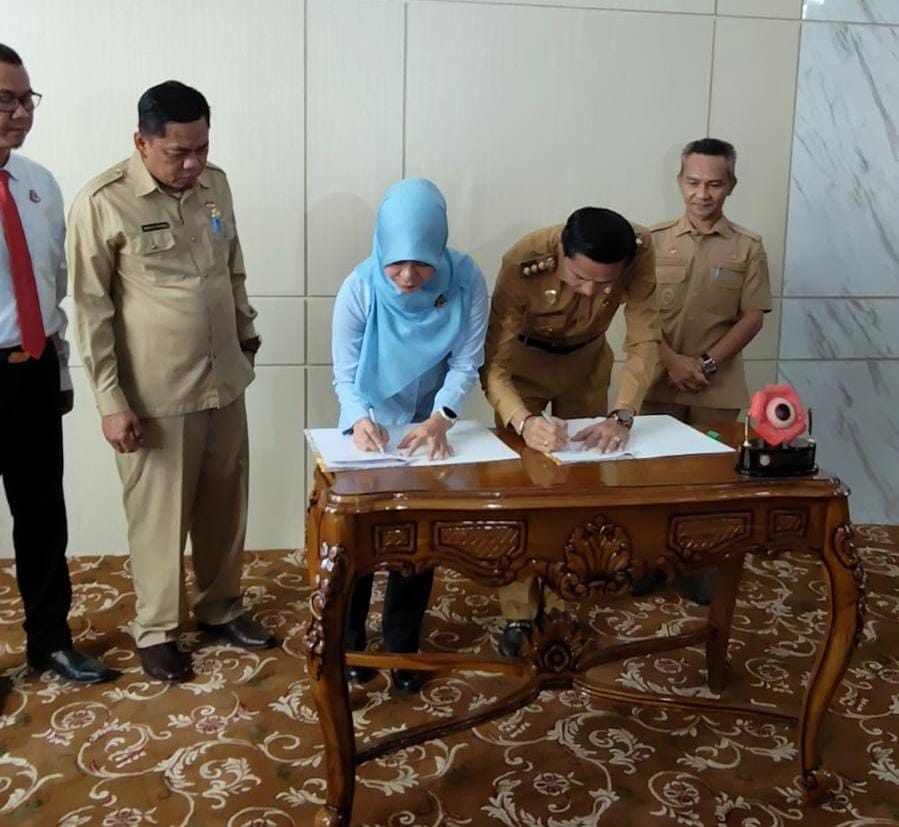Bupati Kaur Gusril Teken MoU Pendampingan Hukum dengan Kejari Kaur