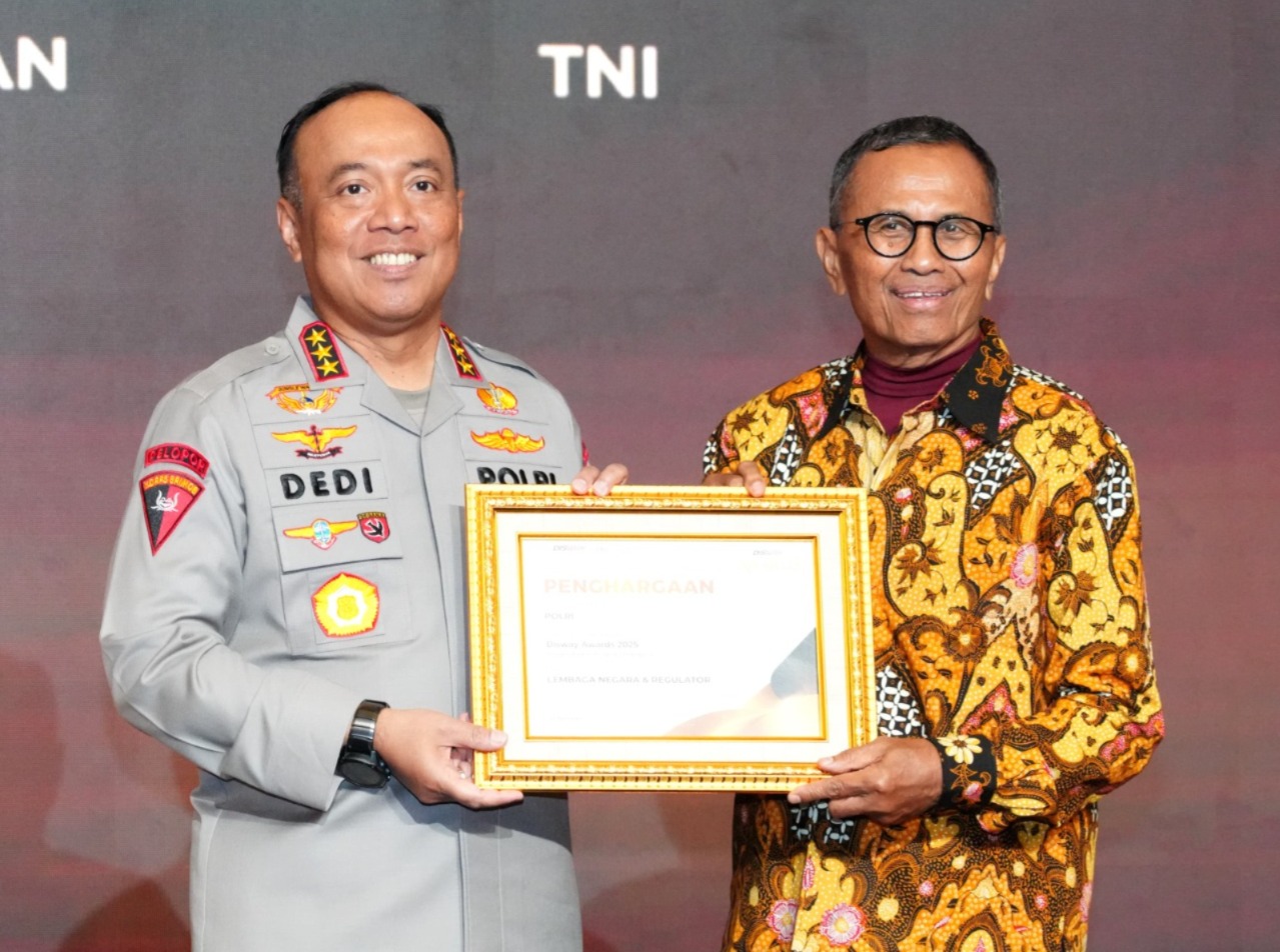 Wakapolri Terima Disway Award 2025, Polri Tegaskan Komitmen Perkuat Kepercayaan Publik dan Sinergi Media