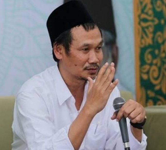 Kata Gus Baha, Jangan Berpakaian Seperti Ini Masuk Masjid, Jika Tak Ingin Masuk Neraka