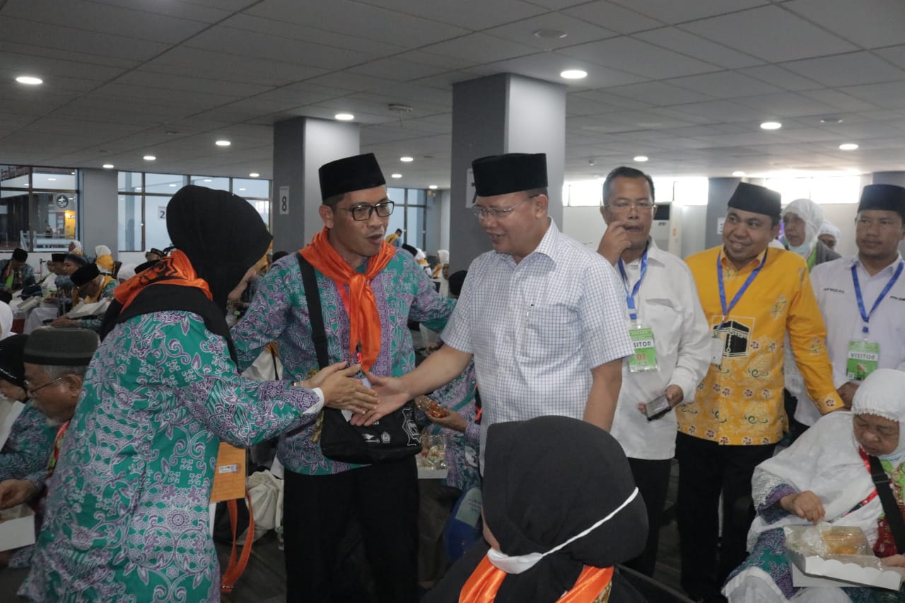 Temui JCH Bengkulu di BIM, Gubernur Rohidin Doakan Jadi Haji Mabrur