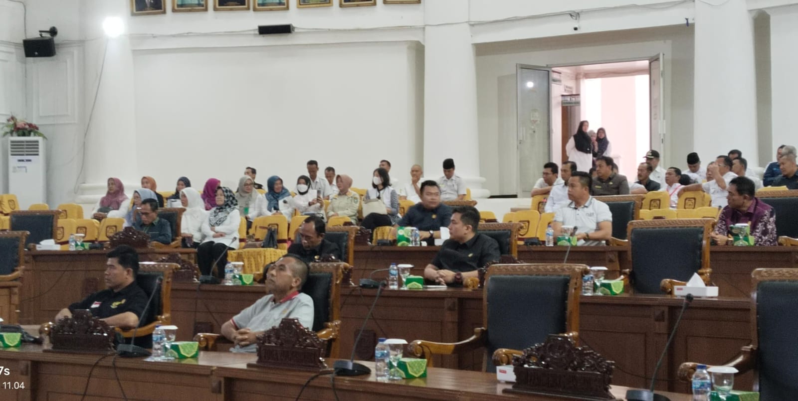 Belum Lama Dilantik, Anggota Dewan Kepahiang Ikut Rapat Paripurna Pakai Baju Kaos