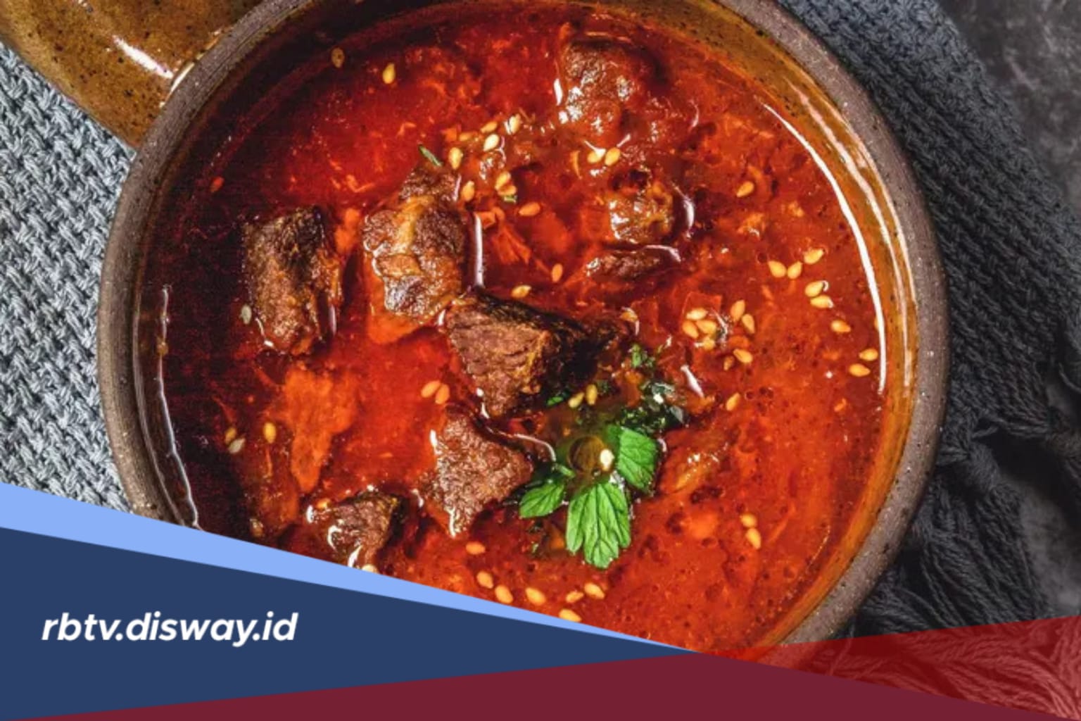 Jangan Dianggap Diremeh, Ini Bahaya Sering Makan Makanan Pedas
