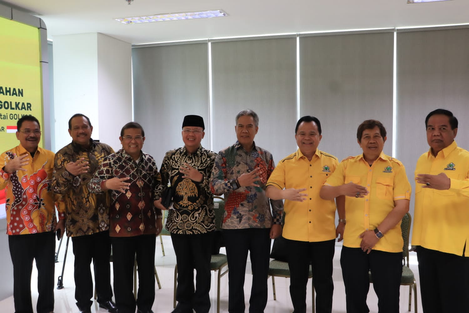 Bupati Rejang Lebong Gabung ke Golkar, Rohidin Pastikan Perombakan Pengurus 