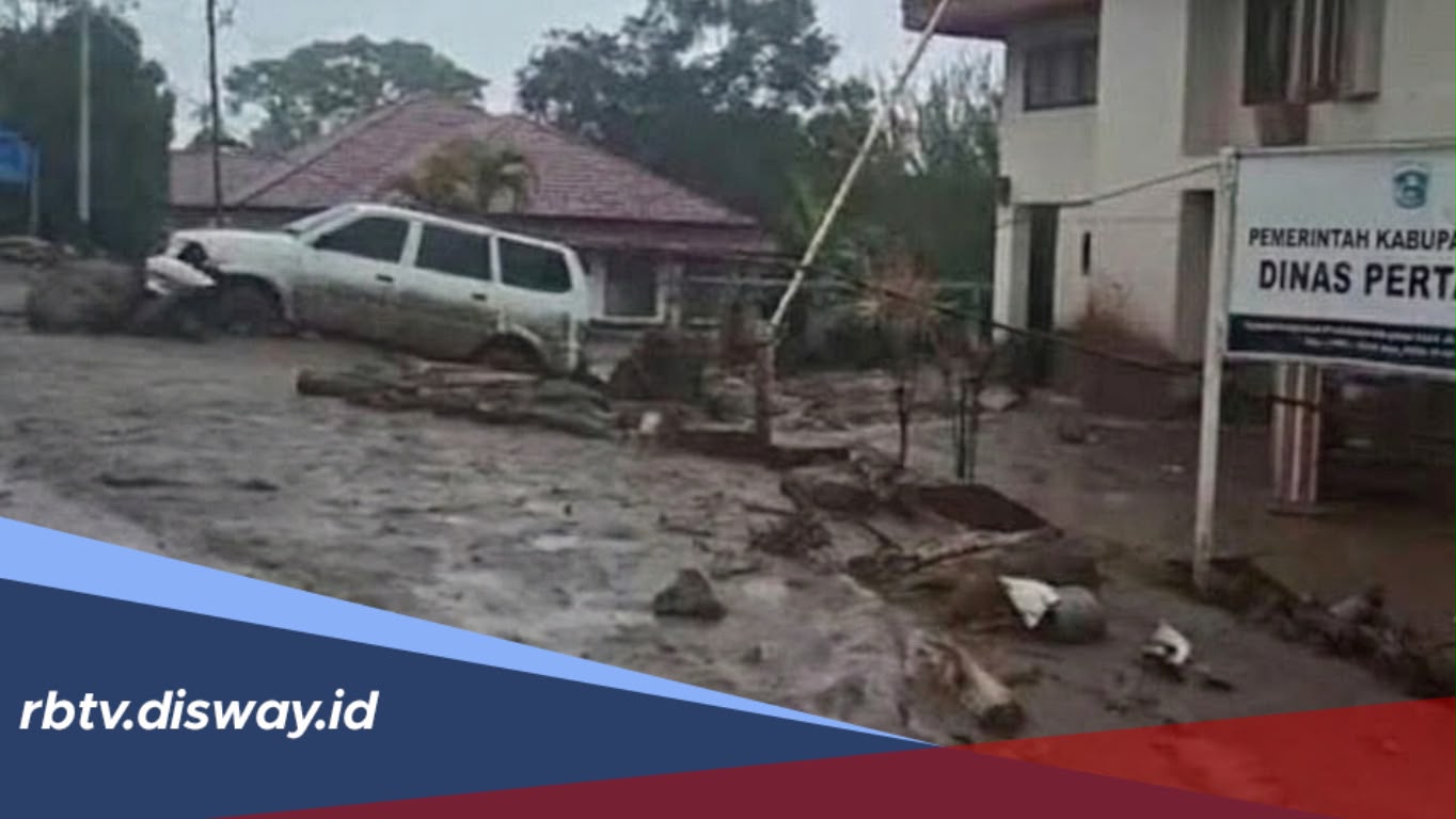 Banjir Bandang Hantam Wilayah Solok, Perkantoran Bupati dan Rumah Warga Terdampak