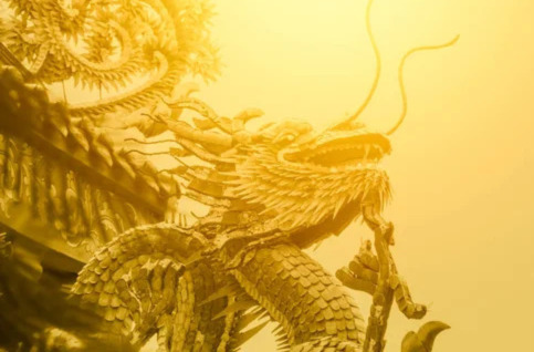 2 Weton Ini Kaya Raya Berkat Khodam Naga Emas, Rezeki Tak Pernah Putus 