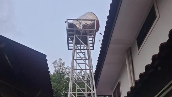 4 Cara Membersihkan Lumut dan Karatan pada Toren Air, Cukup Sekali Guyur Kembali Bersih Seperti Baru