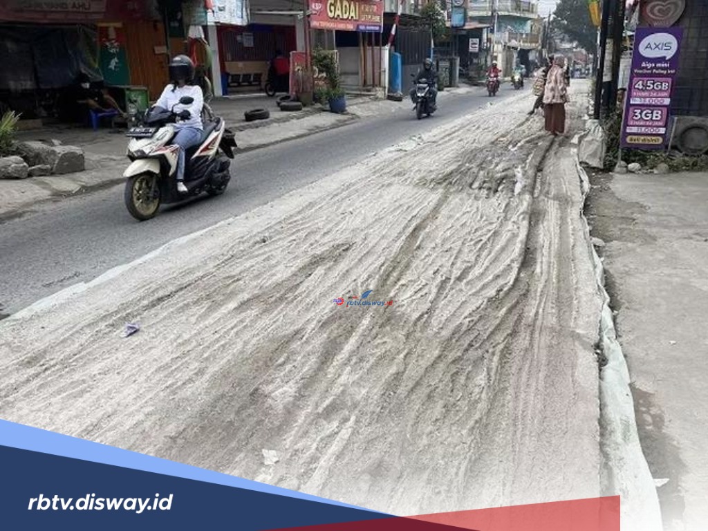 Penampakan Gerombolan Pemotor Melintas di Atas Jalan Beton yang Baru Dicor Ramai di Media Sosial