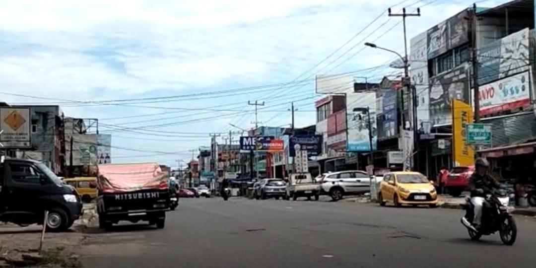 Pengelola Parkir Pasar Panorama Wajib Bersihkan Badan Jalan dari PKL
