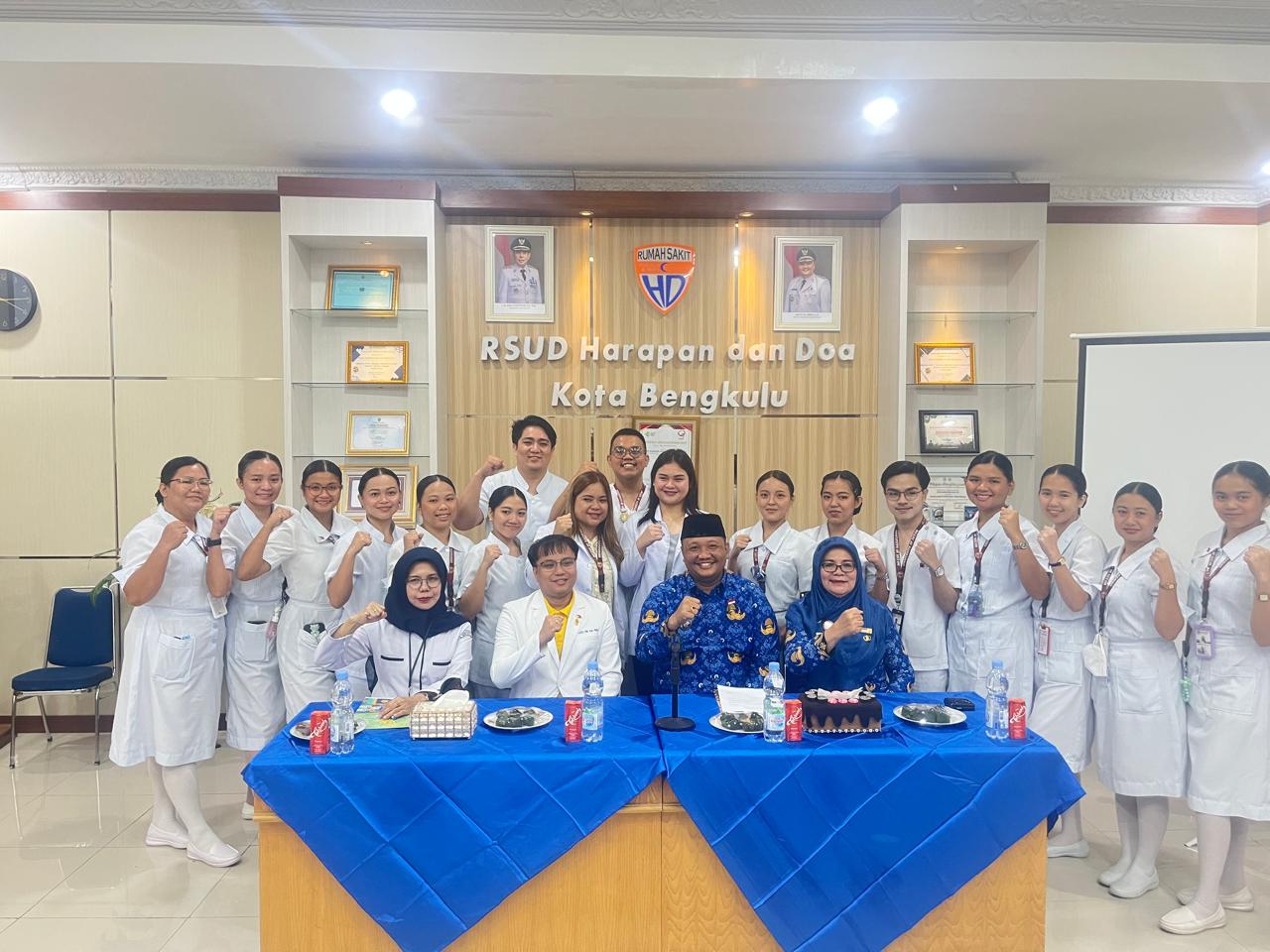 17 Mahasiswa dan Mahasiswi Keperawatan Philipina Belajar di RSHD Kota Bengkulu