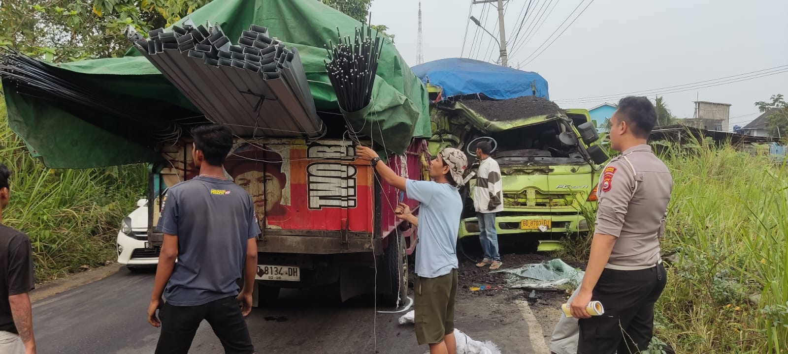 Satu Orang Tewas, Ini Penyebab Tabrakan Truk dan Dump Truk 