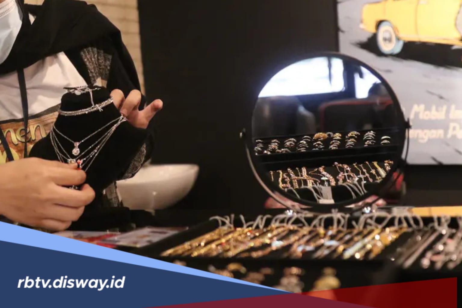 Harga Emas Perhiasan Hari Ini, Segini Selisih 24 Karat dan 22 Karat