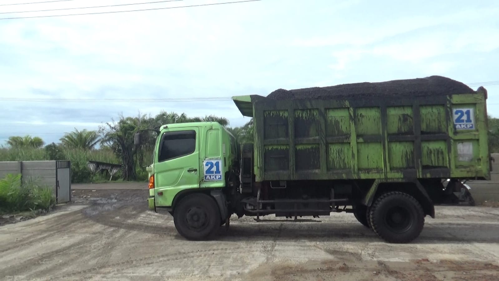 Mulai 13 Desember 2024, Operasional Truk Tambang dan Perkebunan di Bengkulu Akan Dibatasi