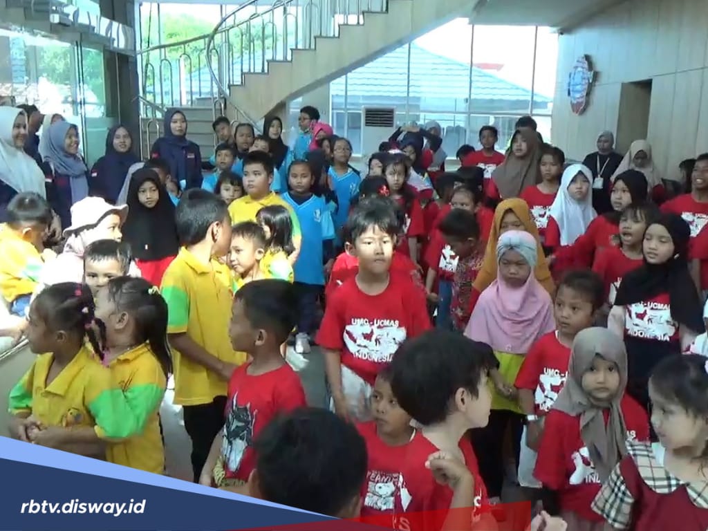 Kunjungan Murid Sempoa, Puluhan Siswa Belajar Broadcasting dan Uji Coba Jadi Presenter RBTV  