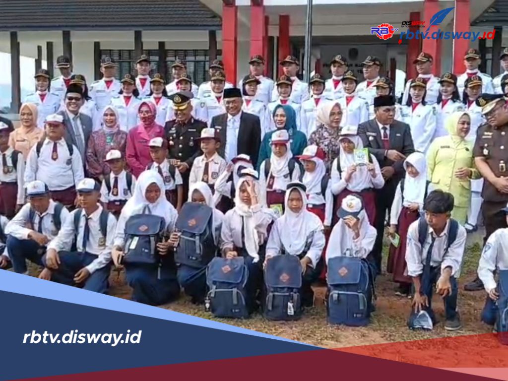 Pemkab Bengkulu Tengah Alokasikan Anggaran Rp 3,12 M untuk Seragam Gratis Siswa SD-SMP