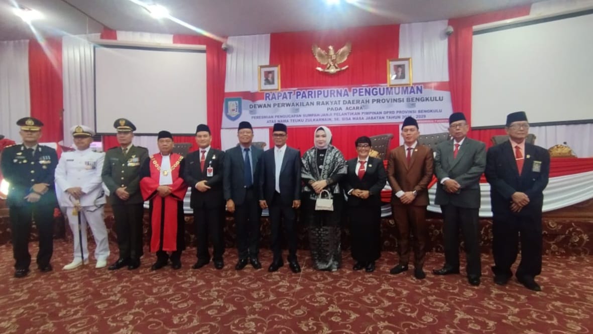 Hadiri Pelantikan Teuku Zulkarnain, Pj Sekda Provinsi Bengkulu Ajak Sinergi dan Kolaborasi 