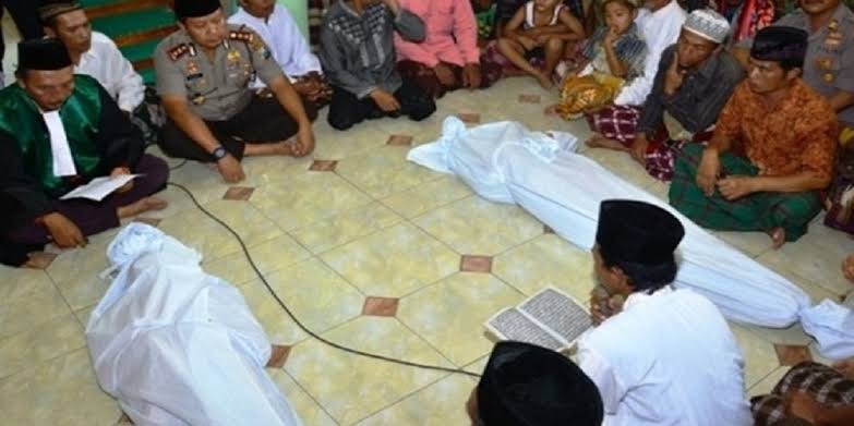 Sederet Fakta Sumpah Pocong dan Sejarahnya, Kini Heboh Dilakukan Oleh Saka Tatal