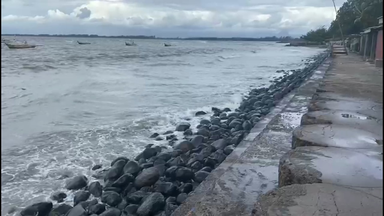 Hujan Lebat dan Angin Kencang Diprediksi Guyur Bengkulu hingga Akhir November