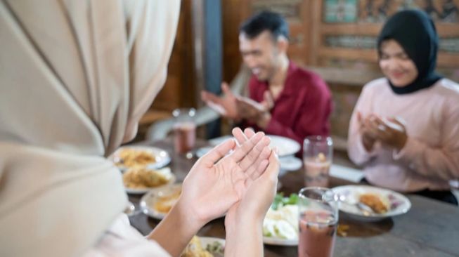 Dilakukan Selama 6 Hari, Ini Keutamaan Puasa Syawal dan Waktu Paling Baik Melaksanakan