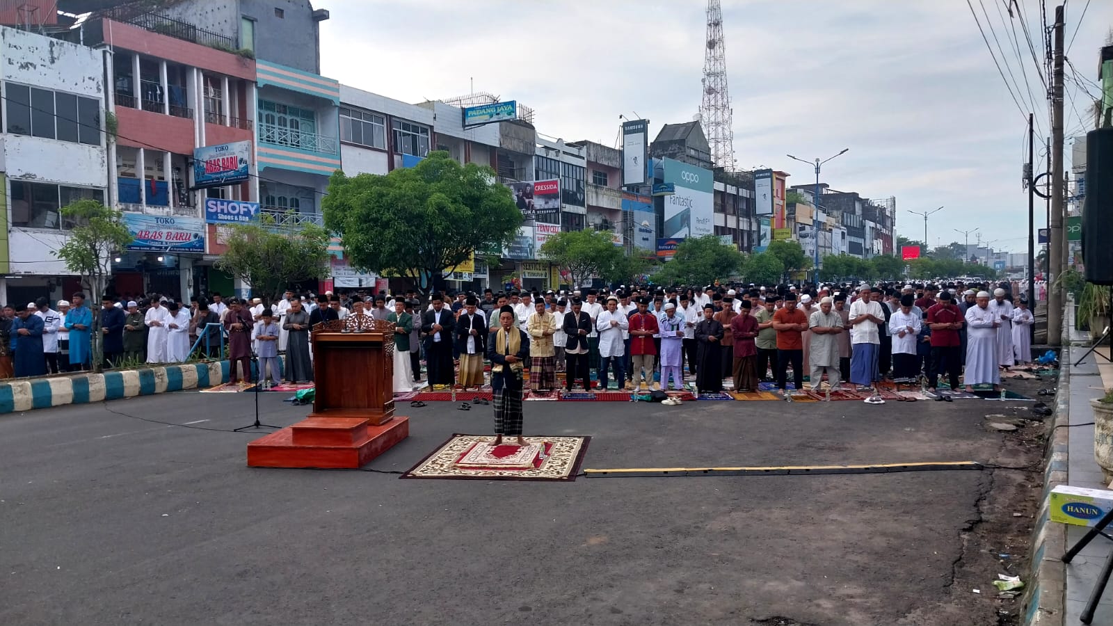 Sholat Id, Ribuan Jemaah Muhammadiyah Padati Jalan Soeprapto