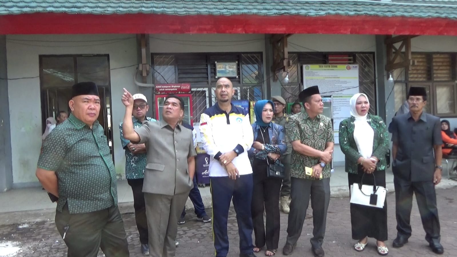 Komisi IV DPRD Provinsi Bengkulu dan PGRI Tinjau Bangunan SMKN 3 yang Hangus Terbakar 