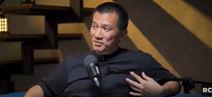 Orang Islam Jual Baju Tank Top, Apakah Haram? Begini Jawaban Ustad Felix Siauw