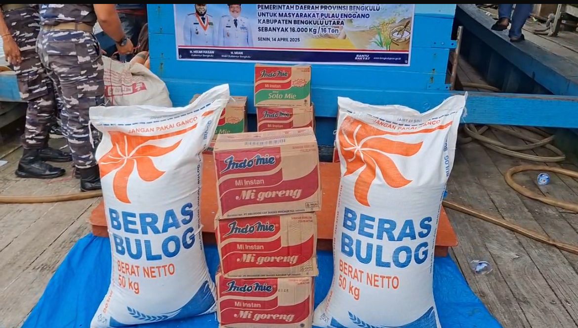 Distribusi Logistik ke Pulau Enggano untuk 60 Persen Warga yang Terdampak Pendangkalan Alur