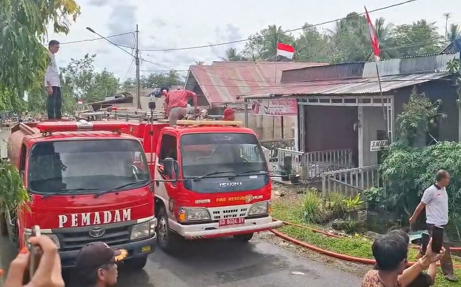 3 Unit Rumah di Desa Datar Ruyung Arga Makmur Terbakar, Rumah Imam Masjid Habis 