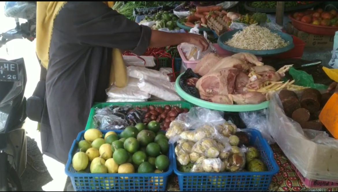 Harga Ayam di Lebong Mahal, Masyarakat Kurangi Makan Ayam