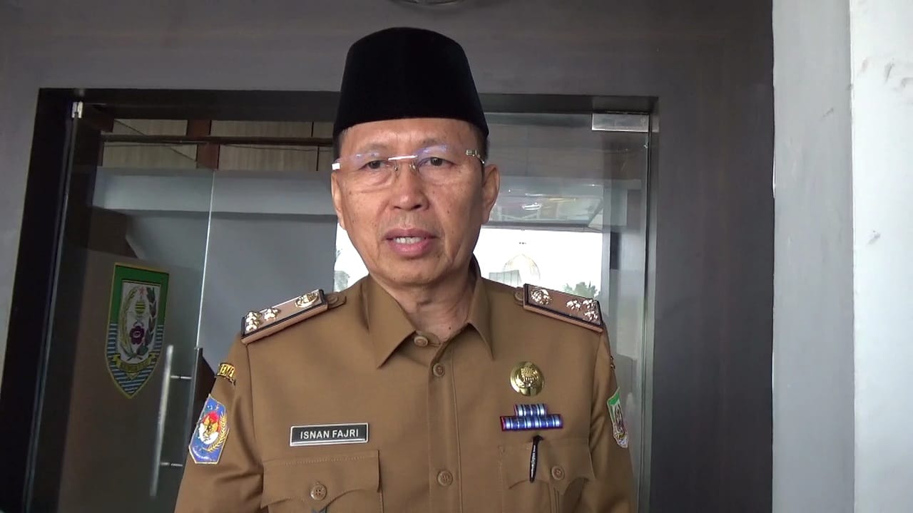 Selamat, Sekprov Bengkulu Definitif Isnan Fajri Dilantik Gubernur 