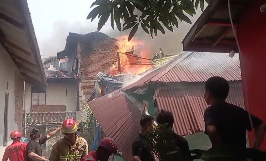 Kebakaran di Pengantungan Kota Bengkulu Hanguskan 21 Unit Rumah