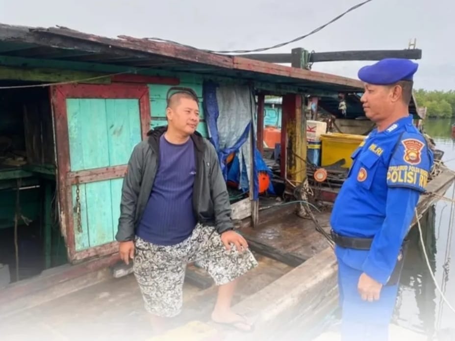 Patroli Ditpolairud Polda Bengkulu Imbau Nelayan Waspada Hadapi Cuaca 