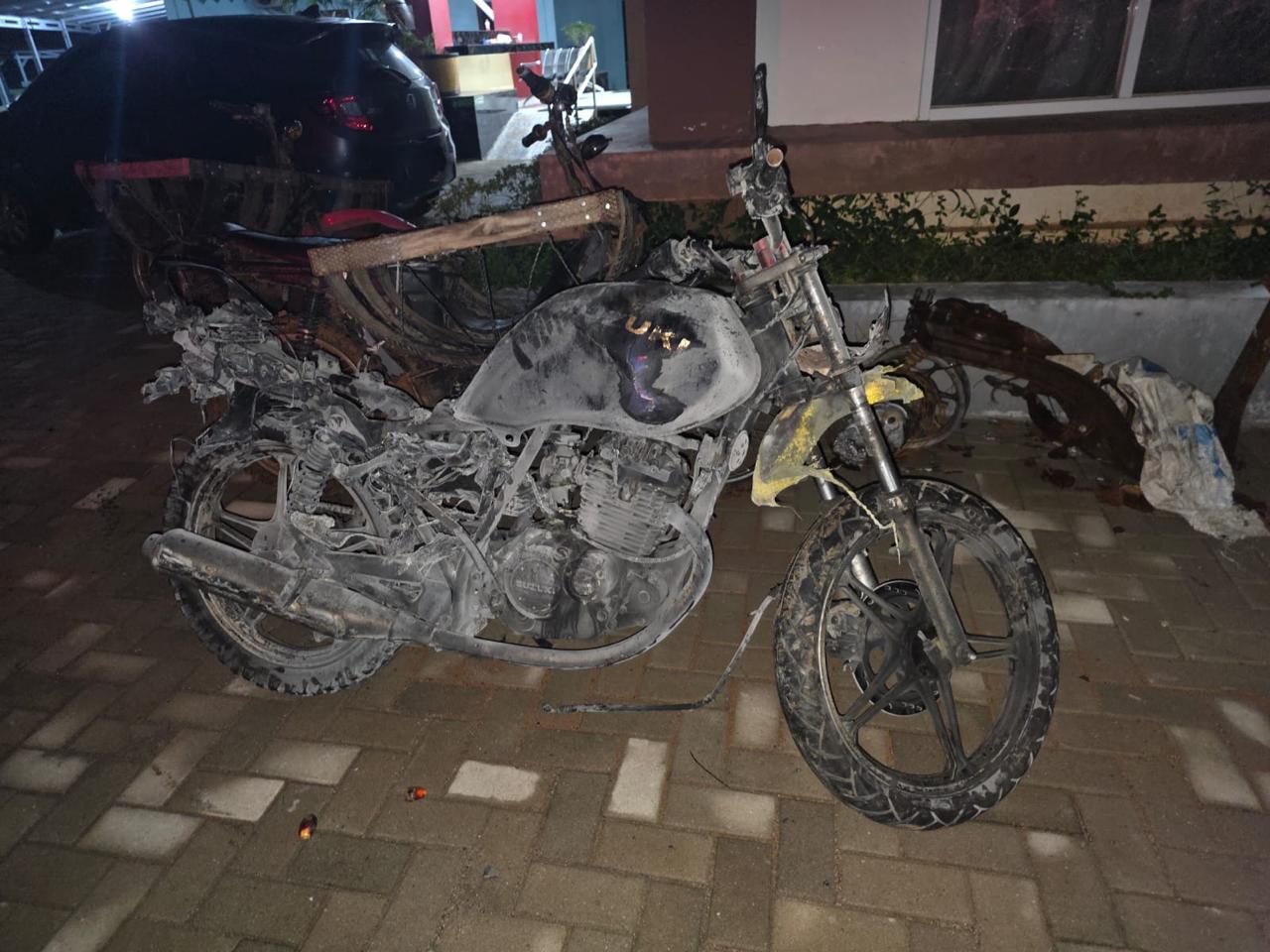 Sepeda Motor Suzuki Thunder Terbakar Saat Isi BBM di SPBU