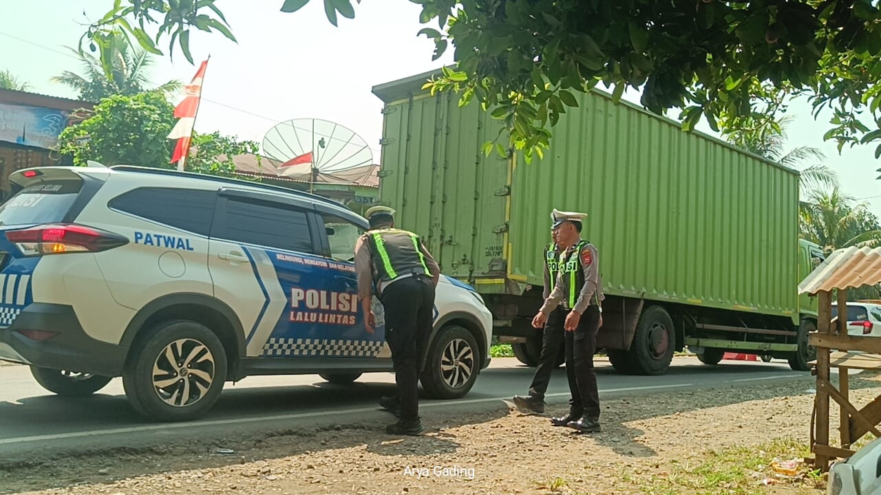 Penyebab Macet Horor di Desa Talang Sali Jalan Lintas Bengkulu-Manna