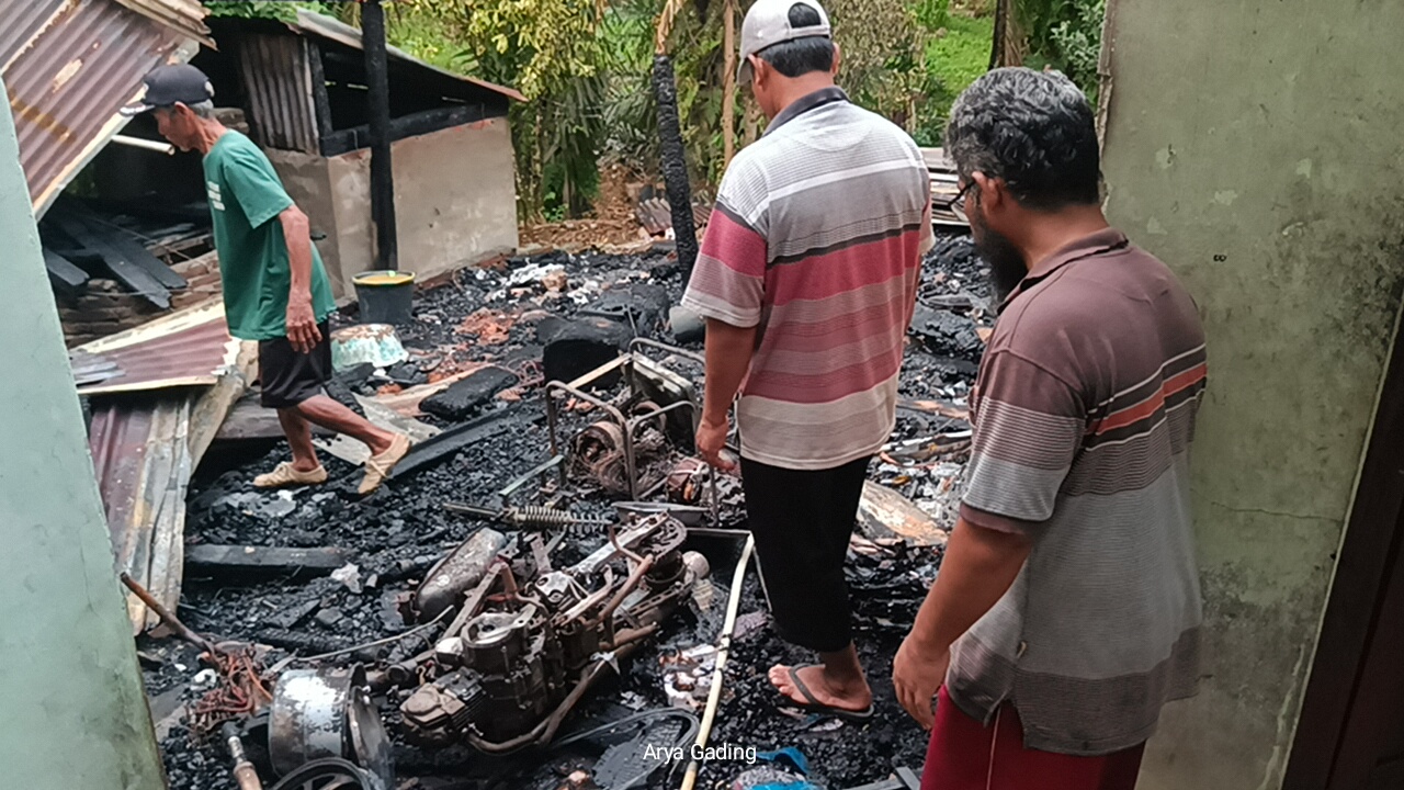 Rumah Orang Tua Soekarno di Seluma Hangus Terbakar