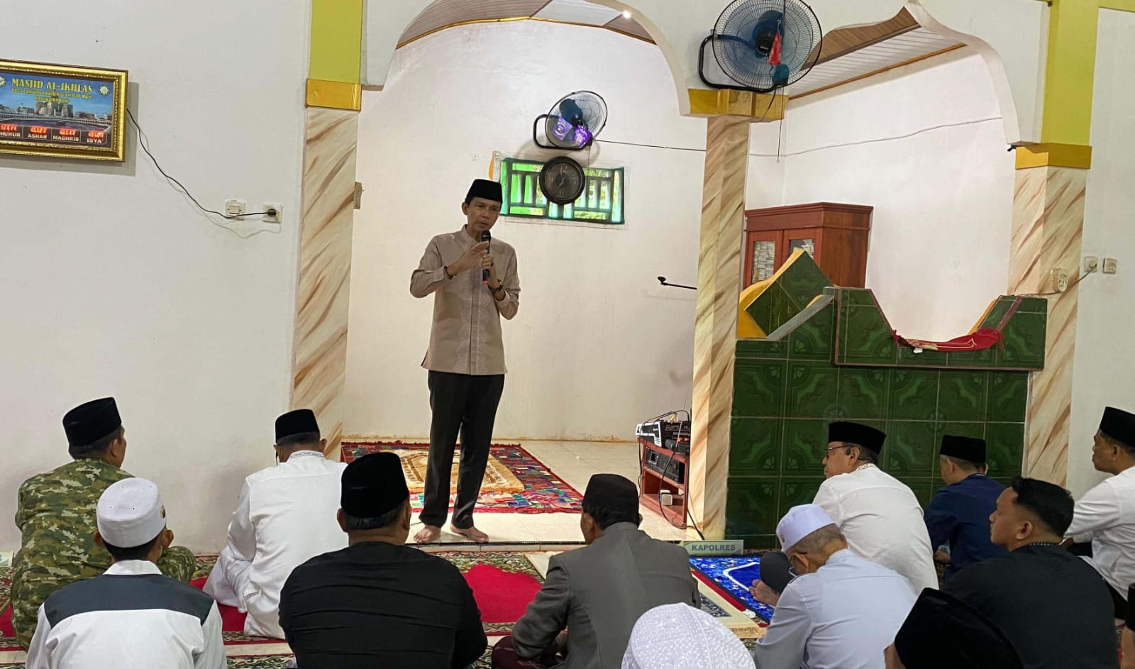 Bupati Kaur Gustil Pausi Shalat Idul Fitri di Desa Tanjung Agung