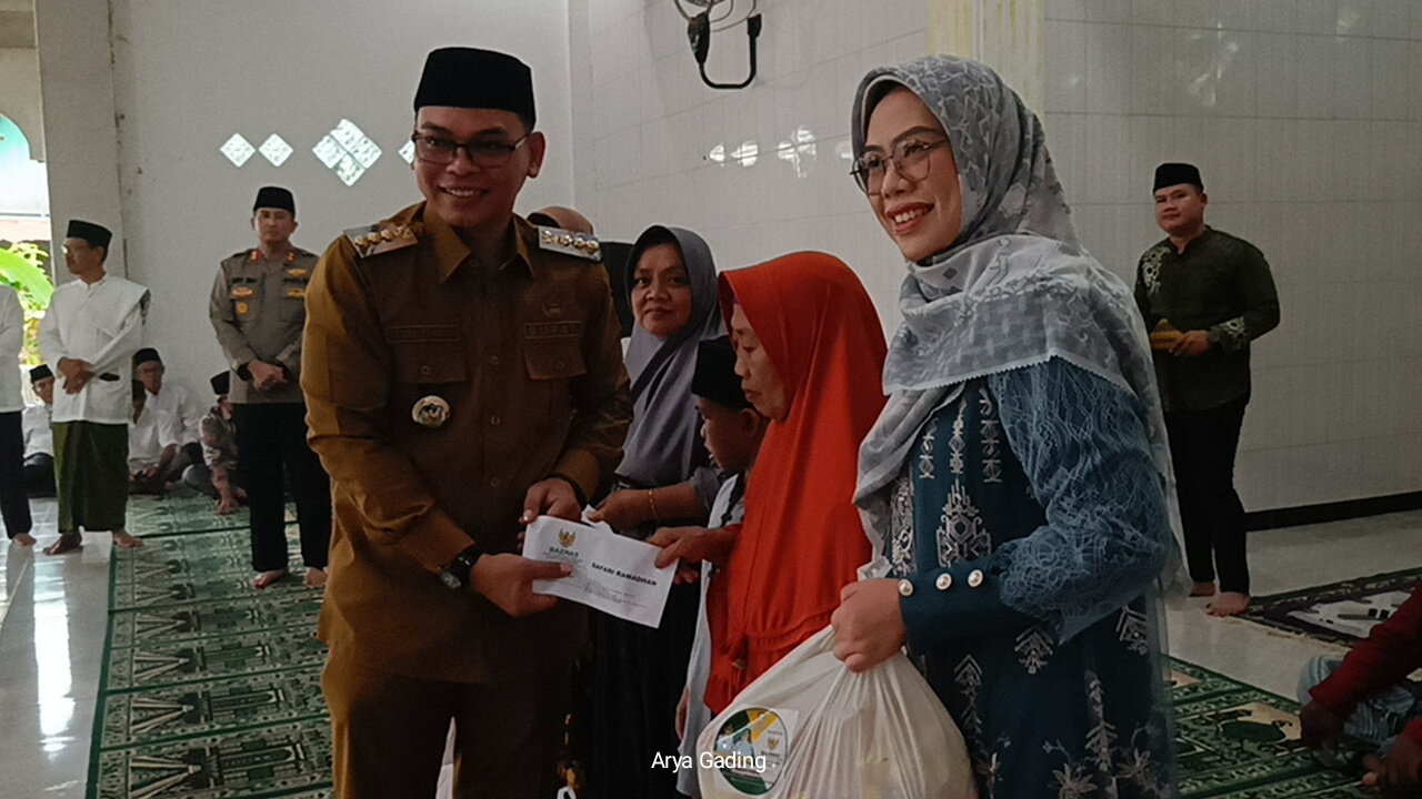 Safari Ramadhan 1446 Hijriah Pemkab Seluma, Bupati Beri Bantuan Rp 10 Juta untuk Pemeliharaan Masjid