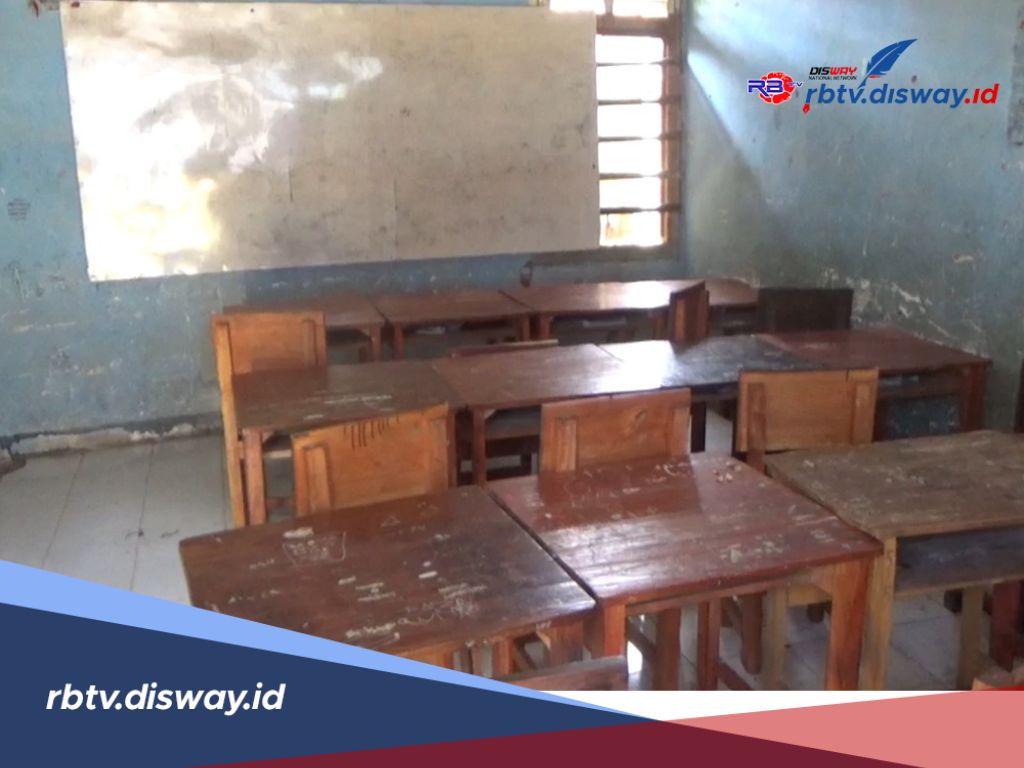 Bupati Bengkulu Tengah Pastikan Perbaikan Dua Sekolah Tahun Ini