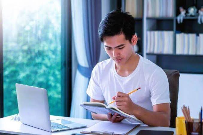 12 Ide Bisnis Online Untuk Pelajar Masa Kini, Mudah dan Bisa Hasilkan Cuan Jutaan