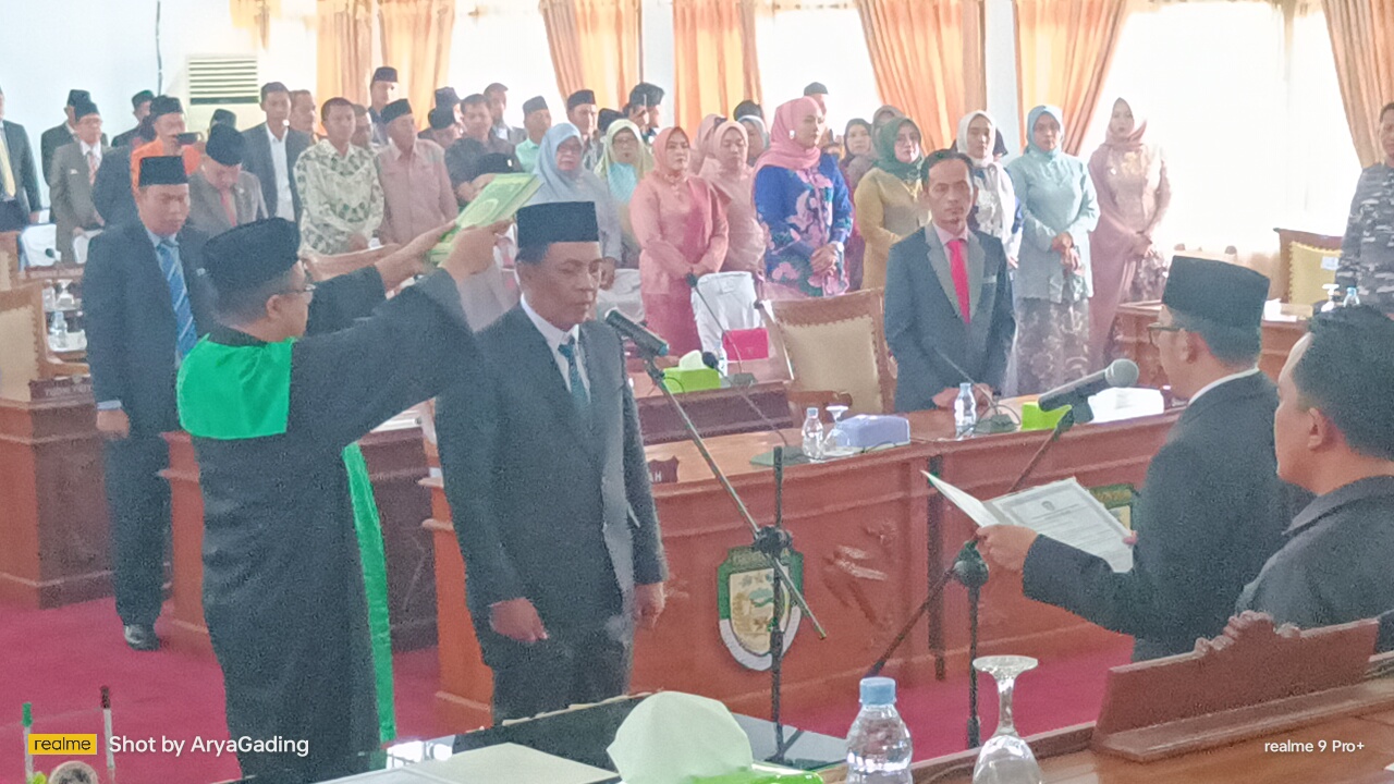 Lanjutkan Sisa Masa Jabatan Almarhum Herawansyah, Suanto Resmi Jabat Anggota DPRD Seluma