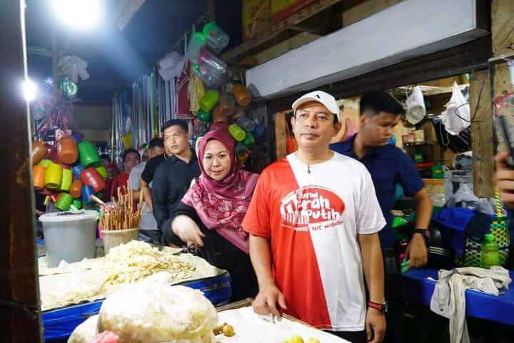 Wali Kota Bengkulu Ajak Istri Belanja Stok Dapur di Pasar Tradisional Modern Sekaligus Pantau Kondisi