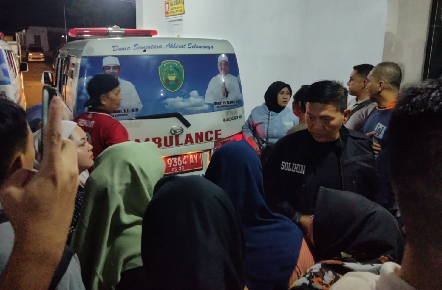 5 Korban Tenggelam Dibawa Pulang Keluarga, Polda Bengkulu Kawal Pengantaran Jenazah Wisatawan Pulau Tikus