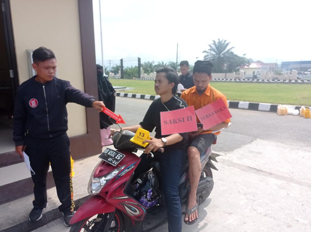 Polisi Ungkap Kronologis Pembunuhan di Liku Sembilan melalui 35 Adegan Rekonstruksi 