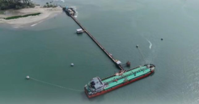 Kapal Pertamina Muatan Biosolar 2.165 KL Berhasil Sandar di Pelabuhan Pulau Baai Bengkulu 